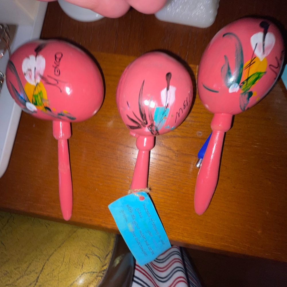 Maracas - Picture 3 of 4